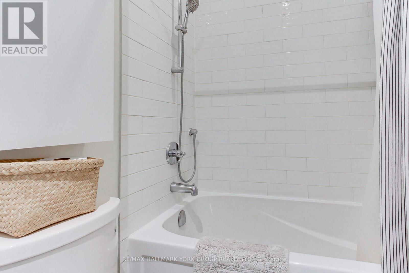 203 - 400 Park Avenue, Newmarket, Ontario  L3Y 1V8 - Photo 26 - N13035186