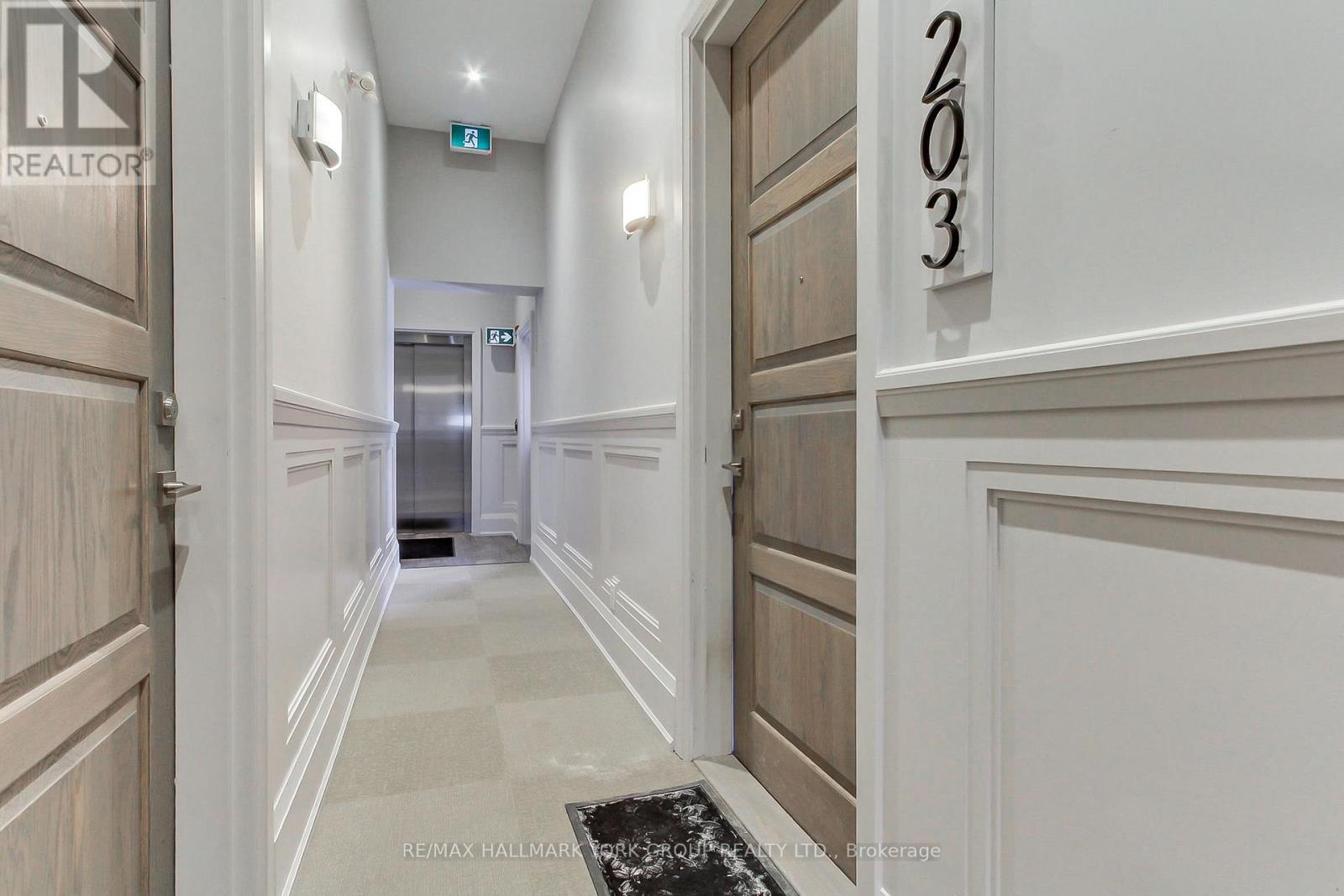 203 - 400 Park Avenue, Newmarket, Ontario  L3Y 1V8 - Photo 8 - N13035186