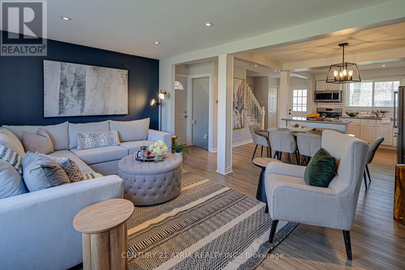 251 Stouffer Street, Whitchurch-Stouffville, Ontario  L4A 4Y8 - Photo 4 - N13035224