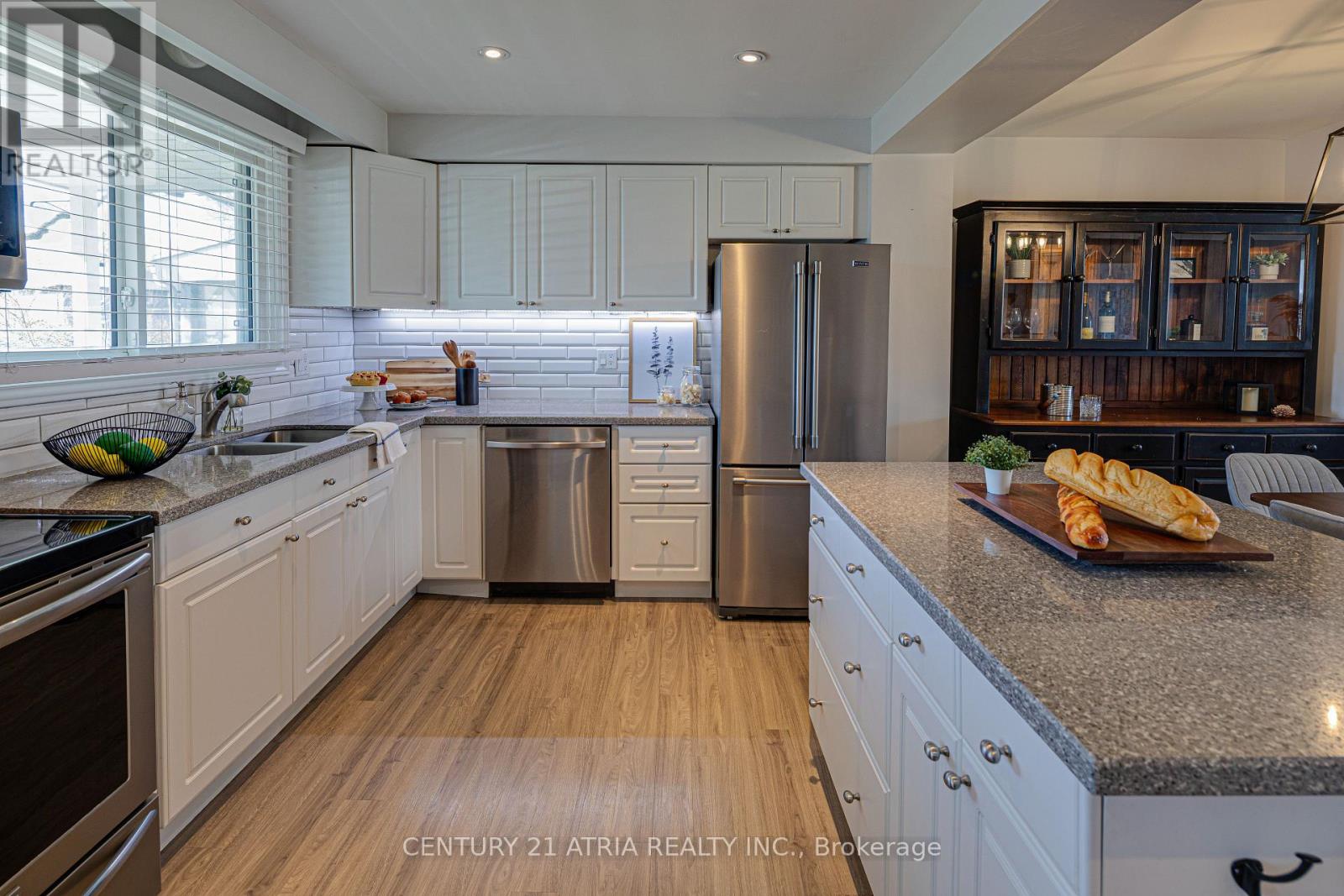 251 Stouffer Street, Whitchurch-Stouffville, Ontario  L4A 4Y8 - Photo 8 - N13035224