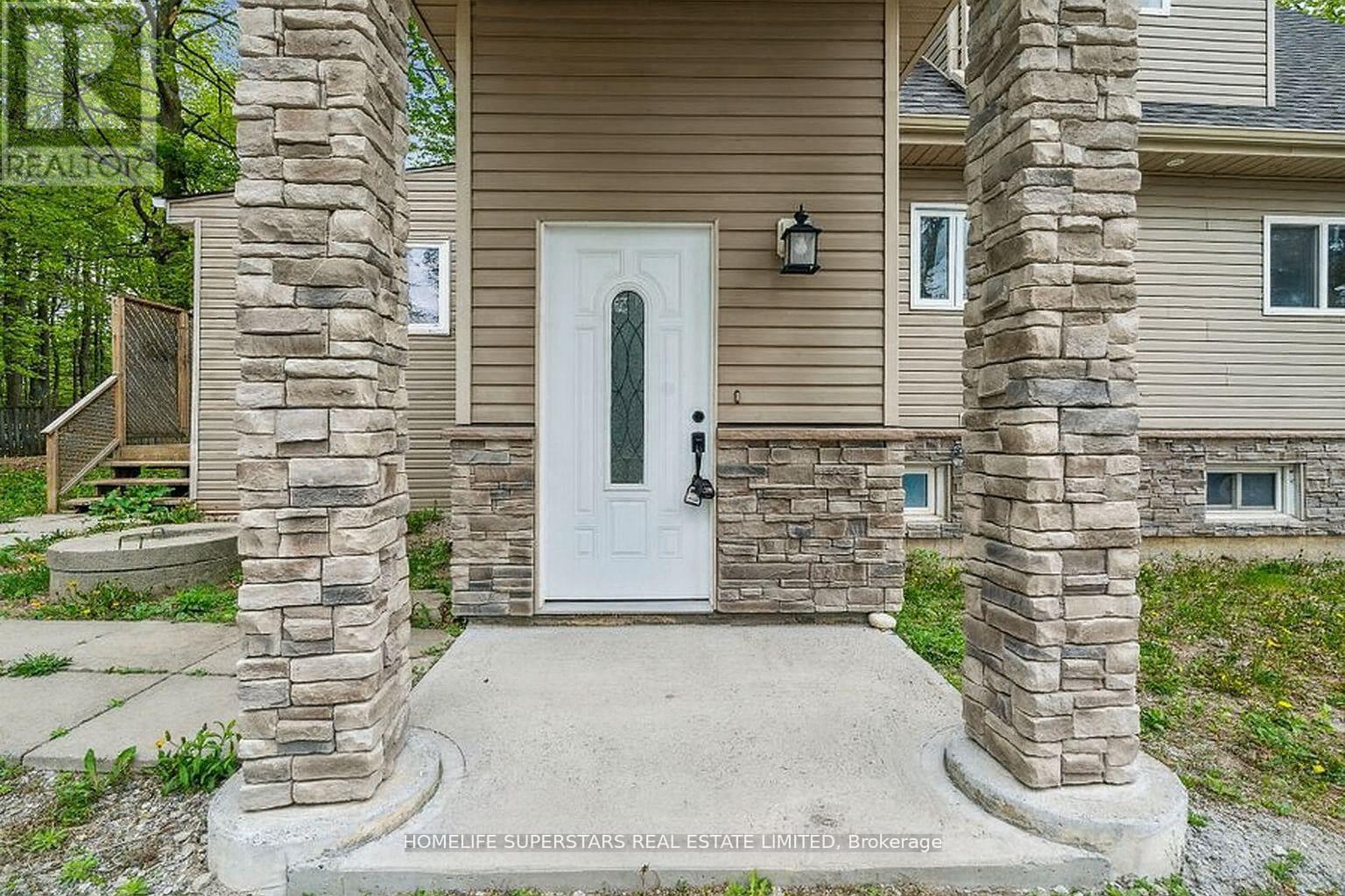 4290 Yonge Street, Bradford West Gwillimbury, Ontario  L0L 1R0 - Photo 1 - N13035306
