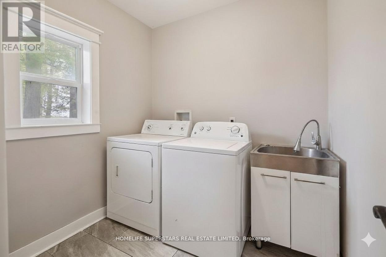 4290 Yonge Street, Bradford West Gwillimbury, Ontario  L0L 1R0 - Photo 10 - N13035306