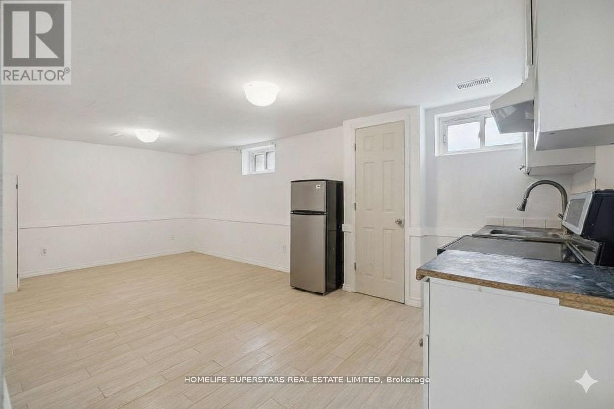 4290 Yonge Street, Bradford West Gwillimbury, Ontario  L0L 1R0 - Photo 11 - N13035306