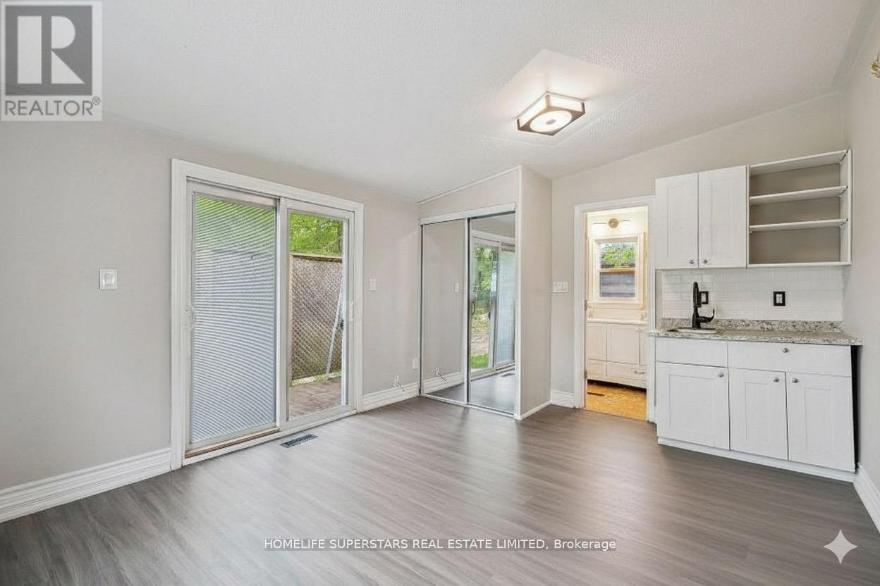 4290 Yonge Street, Bradford West Gwillimbury, Ontario  L0L 1R0 - Photo 28 - N13035306