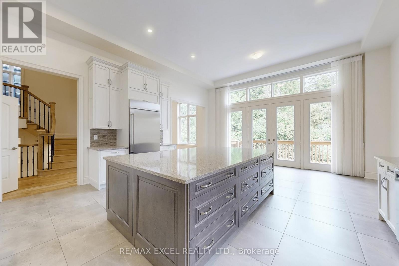 29 Night Sky Court, Richmond Hill, Ontario  L4C 2R4 - Photo 11 - N13035364