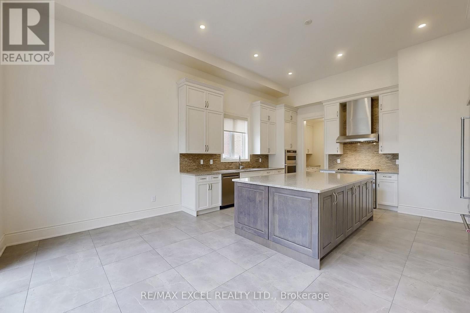 29 Night Sky Court, Richmond Hill, Ontario  L4C 2R4 - Photo 13 - N13035364