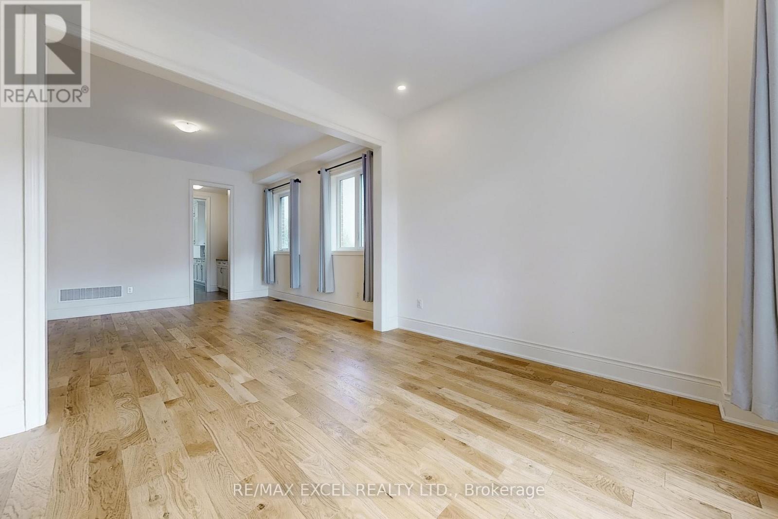 29 Night Sky Court, Richmond Hill, Ontario  L4C 2R4 - Photo 5 - N13035364