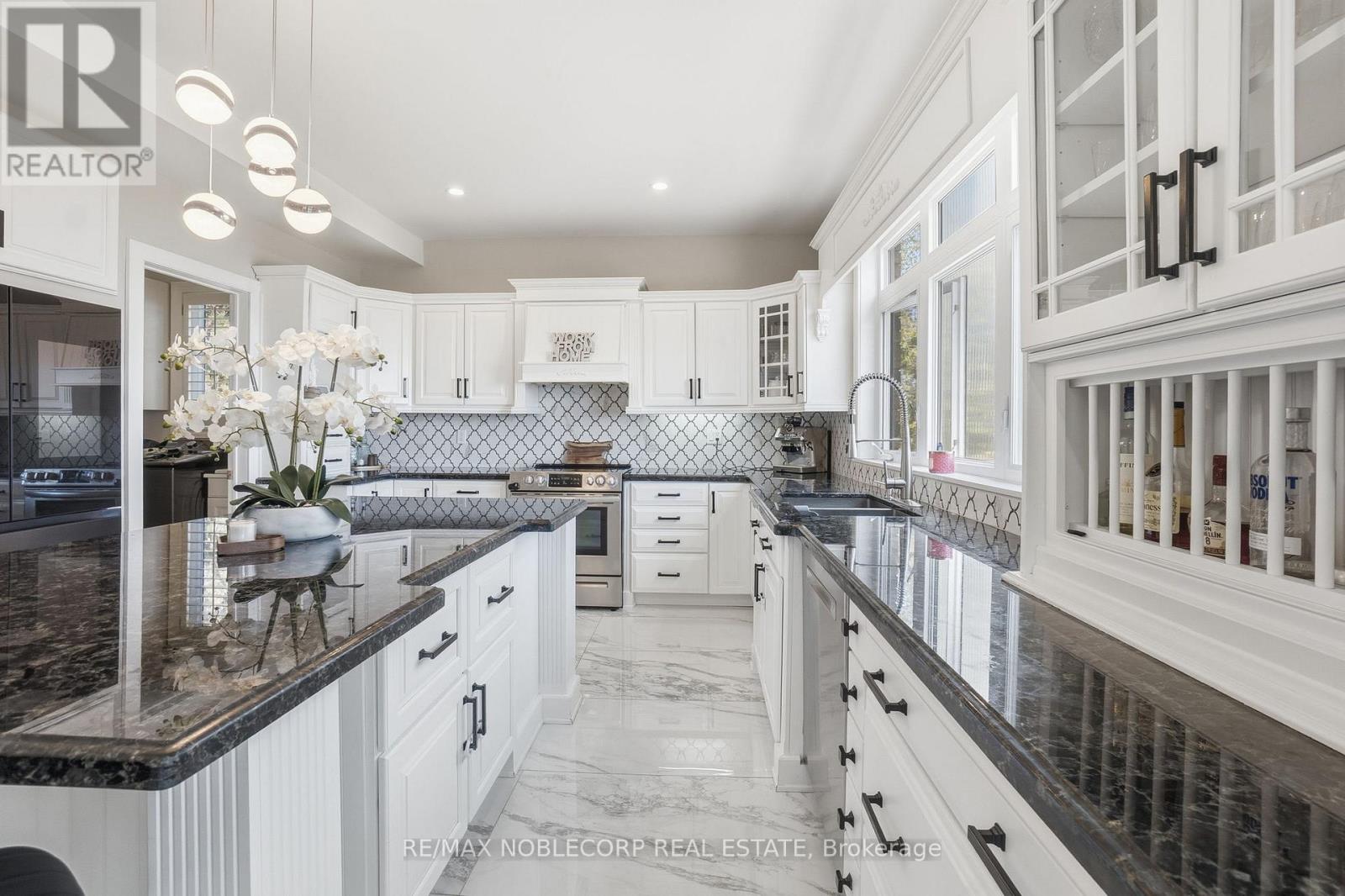 15 Palm Beach Road, Oro-Medonte, Ontario  L0L 1T0 - Photo 12 - S13035232