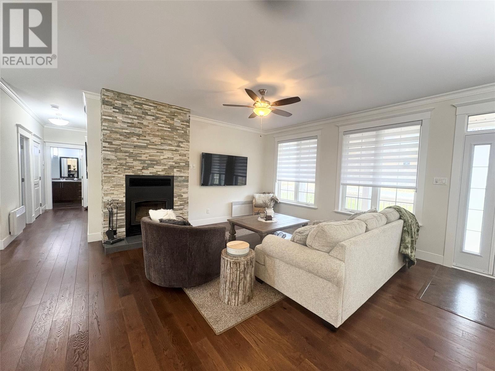 10 Old Briton Crescent, Lewisporte, Newfoundland & Labrador  A0G 3A0 - Photo 3 - 1292045