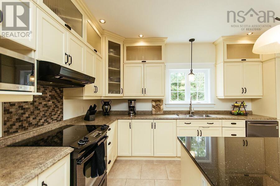 2249 Sackville Drive, Upper Sackville, Nova Scotia  B4E 3C7 - Photo 12 - 202608363