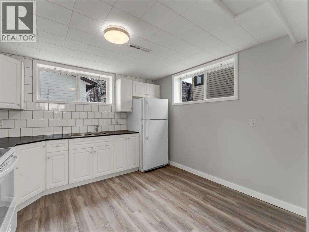 237 7 Street SW, Medicine Hat, Alberta  T1A 4K2 - Photo 25 - A2293578