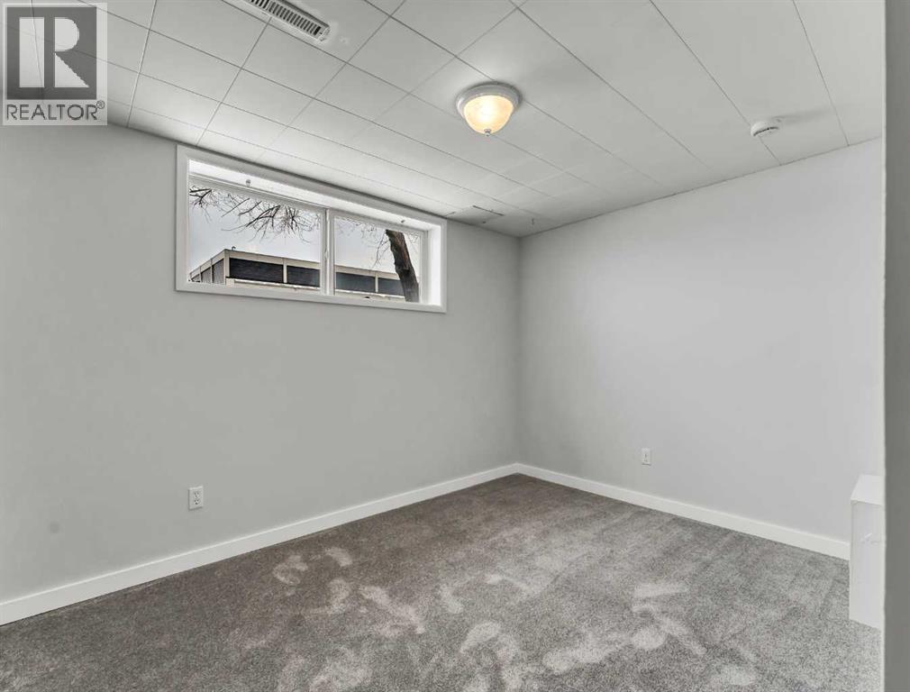 237 7 Street SW, Medicine Hat, Alberta  T1A 4K2 - Photo 33 - A2293578