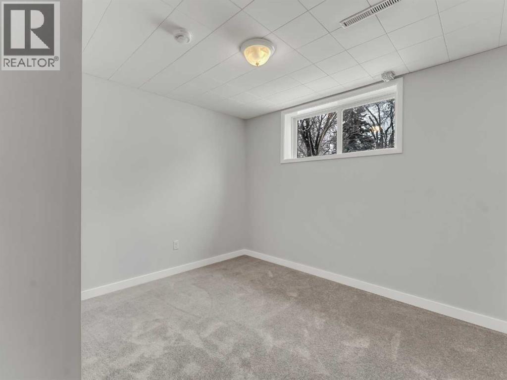 237 7 Street SW, Medicine Hat, Alberta  T1A 4K2 - Photo 31 - A2293578