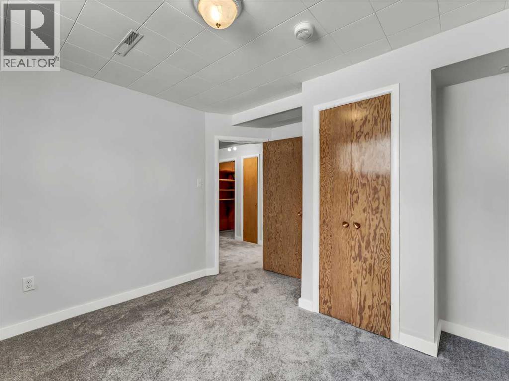 237 7 Street SW, Medicine Hat, Alberta  T1A 4K2 - Photo 32 - A2293578