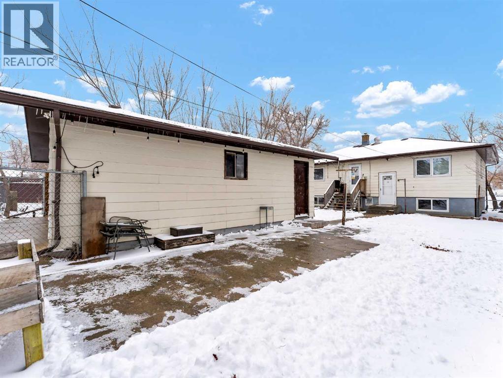 237 7 Street SW, Medicine Hat, Alberta  T1A 4K2 - Photo 44 - A2293578