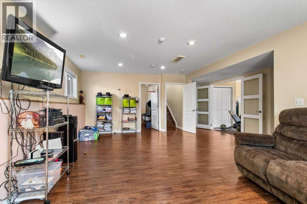 12 Hansen Close, Sylvan Lake, Alberta  T4S 2P1 - Photo 31 - A2301139