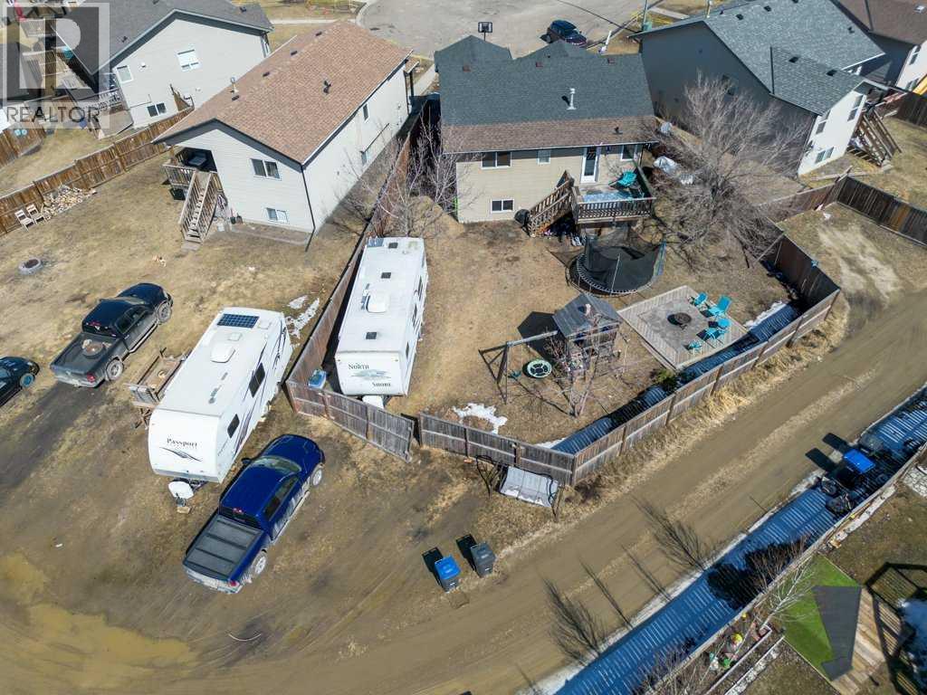 12 Hansen Close, Sylvan Lake, Alberta  T4S 2P1 - Photo 5 - A2301139