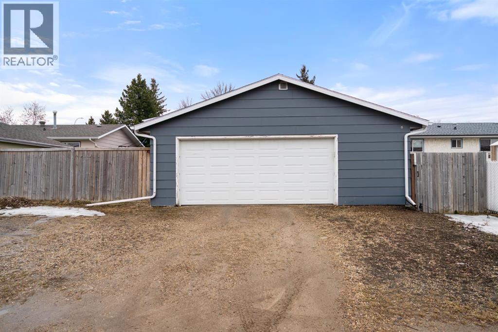 6706 Marler Drive, Camrose, Alberta  T4V 3R3 - Photo 23 - A2301769