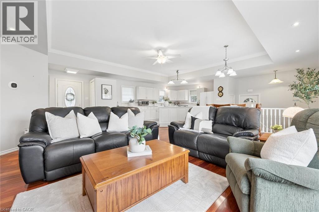 407 West Gore Street, Stratford, Ontario  N5A 1L2 - Photo 8 - 40821636