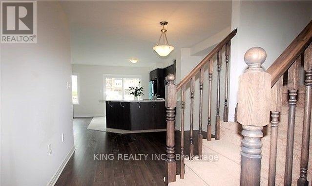 37 DREGDE COURT, Milton, Ontario