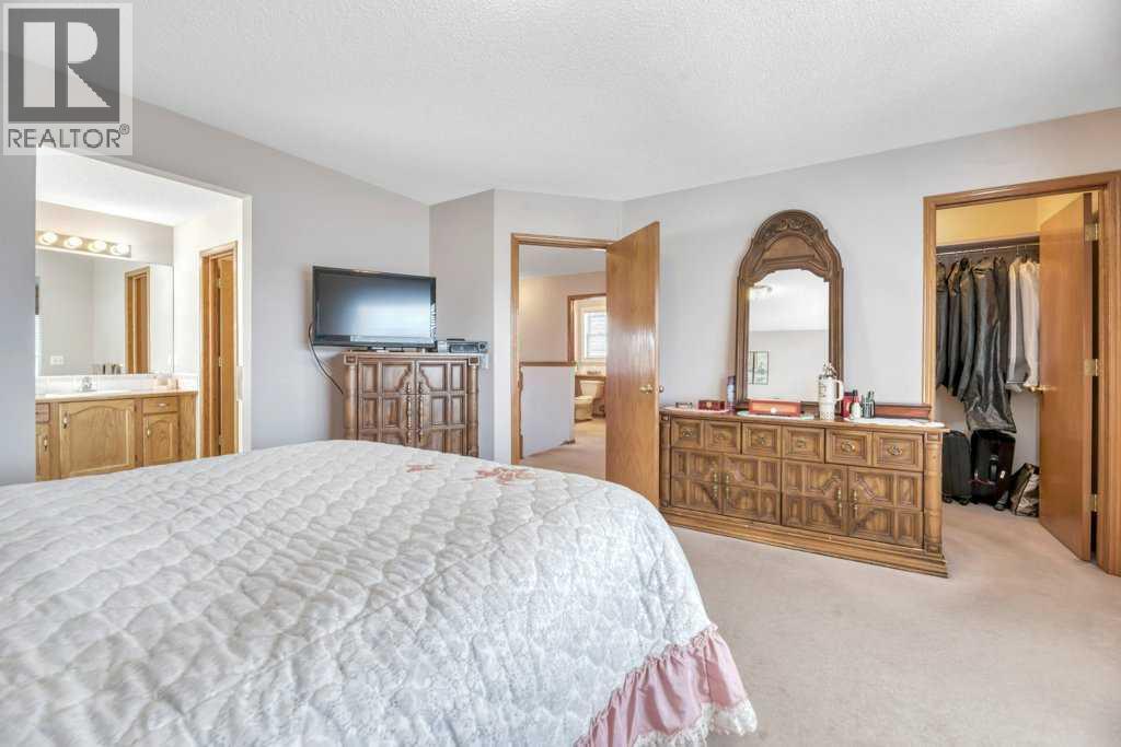 52 Country Hills Green NW, Calgary, Alberta  T3K 4Y4 - Photo 32 - A2295133