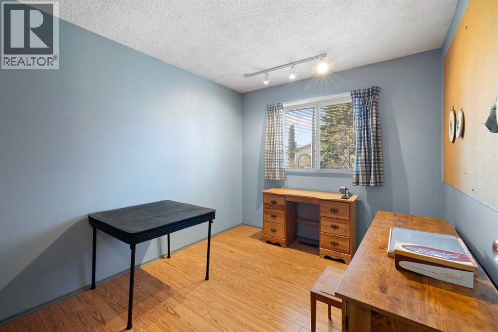 472 Cedarpark Drive Sw, Calgary, Alberta  T2W 2J7 - Photo 28 - A2299627