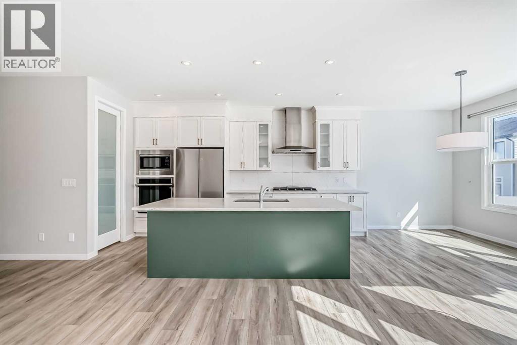 16 West Grove Link SW, Calgary, Alberta  T3H 6E3 - Photo 3 - A2302561