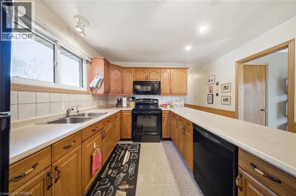 36 Hamilton Avenue, Brantford, Ontario  N3S 6Z9 - Photo 12 - 40823264