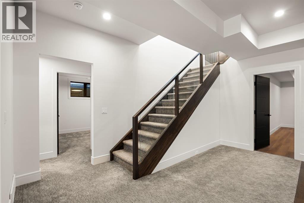 315 Elveden Court SW, Calgary, Alberta  T3H 2A9 - Photo 23 - A2303163