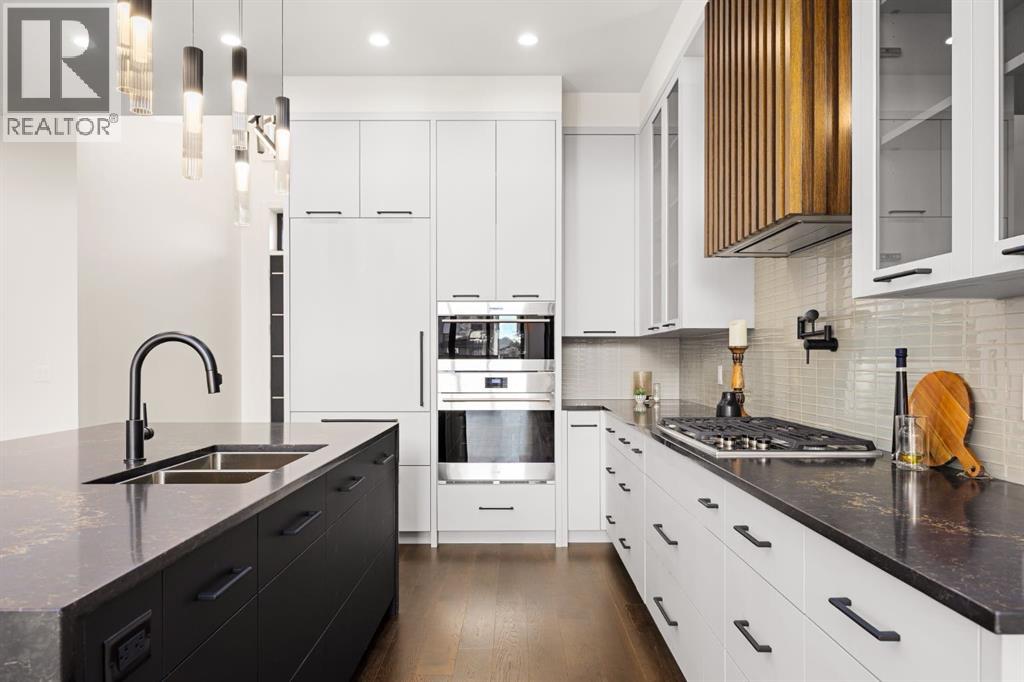 315 Elveden Court SW, Calgary, Alberta  T3H 2A9 - Photo 10 - A2303163