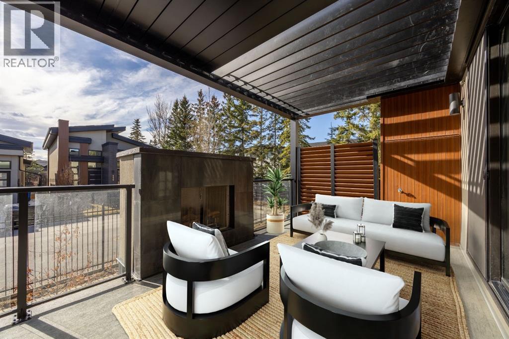 315 Elveden Court SW, Calgary, Alberta  T3H 2A9 - Photo 6 - A2303163