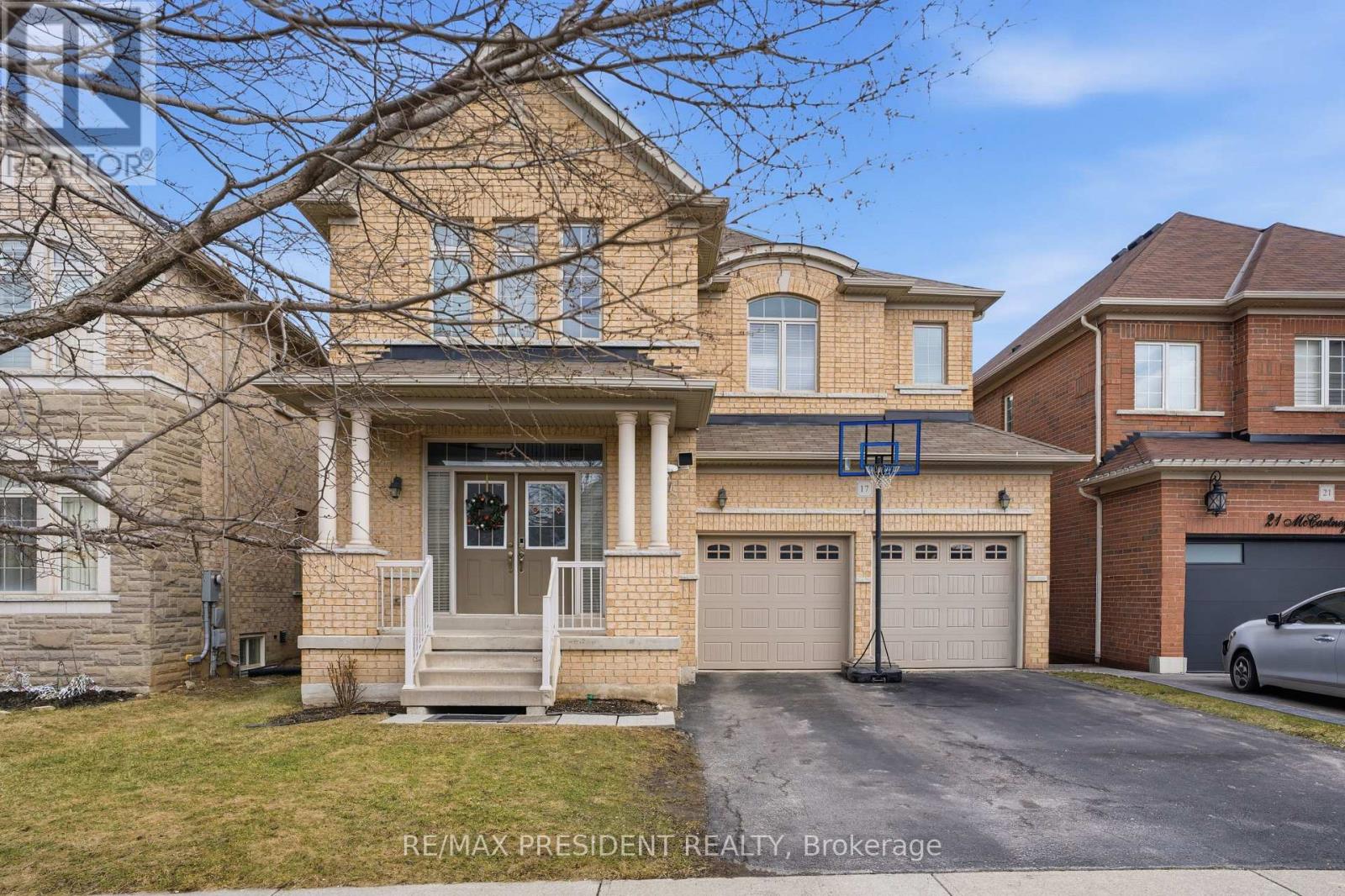17 MCCARTNEY STREET, Hamilton, Ontario