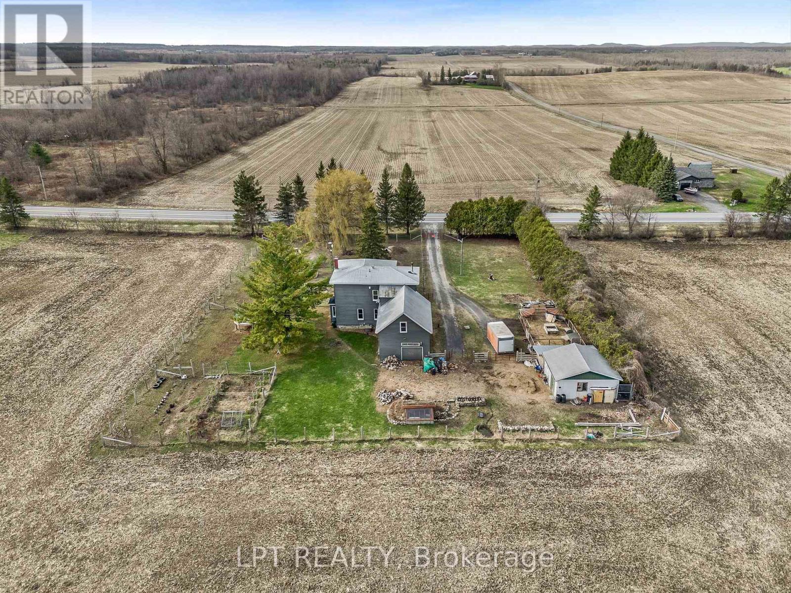 21630 Laggan-Glenelg Road, North Glengarry, Ontario  K0B 1E0 - Photo 41 - X12890860
