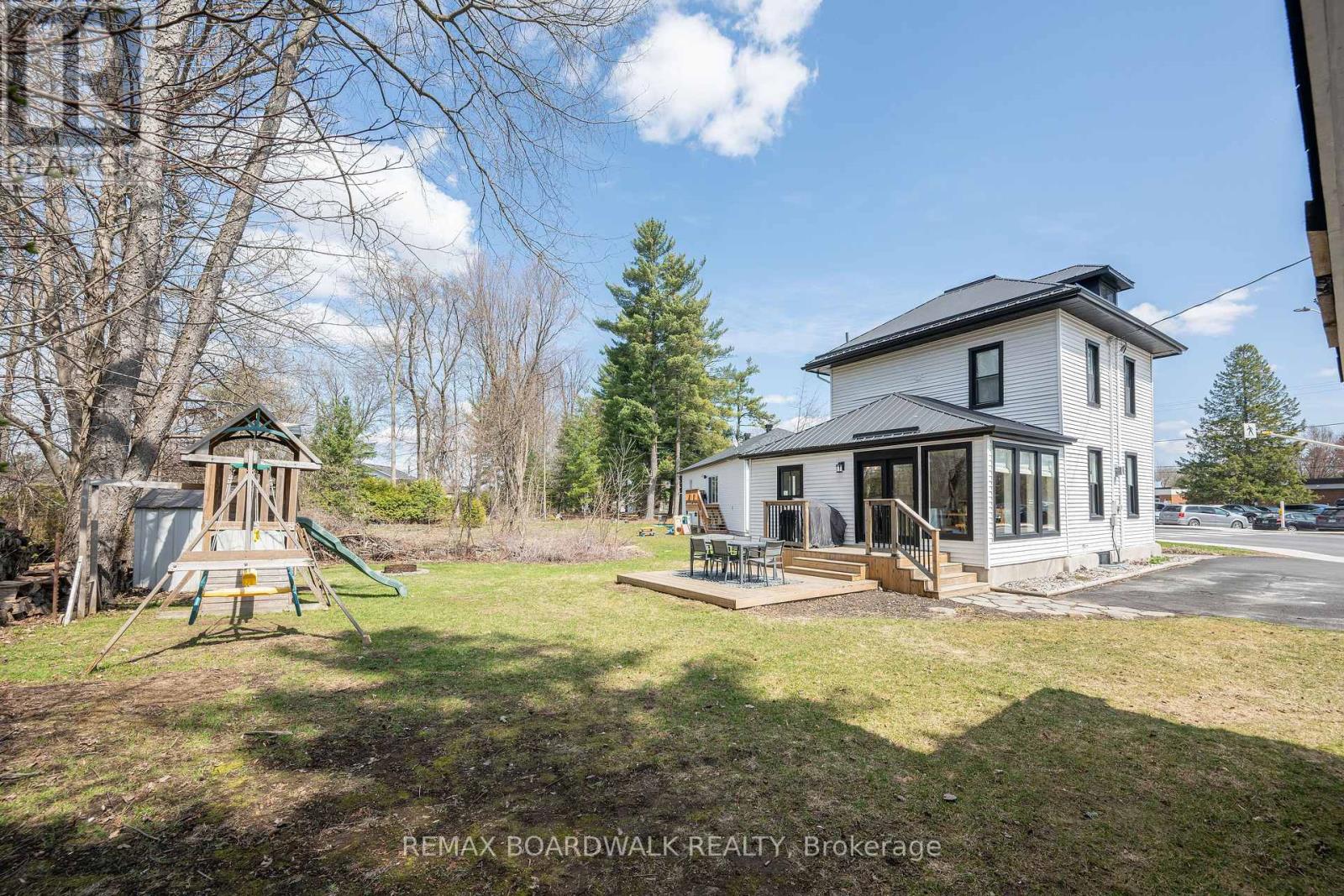 62 Craig Street, Russell, Ontario  K4R 1A2 - Photo 41 - X13033022