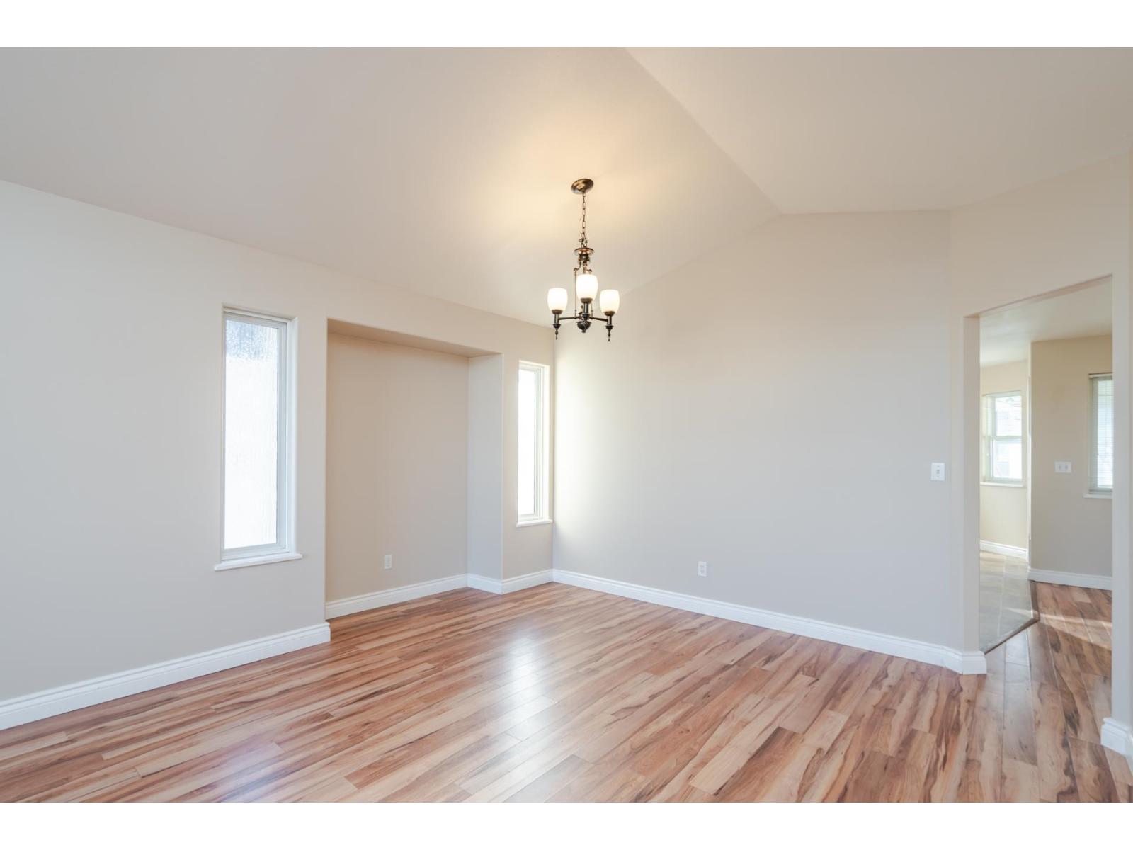 34732 7th Avenue, Abbotsford, British Columbia  V2S 8C4 - Photo 7 - R3114349