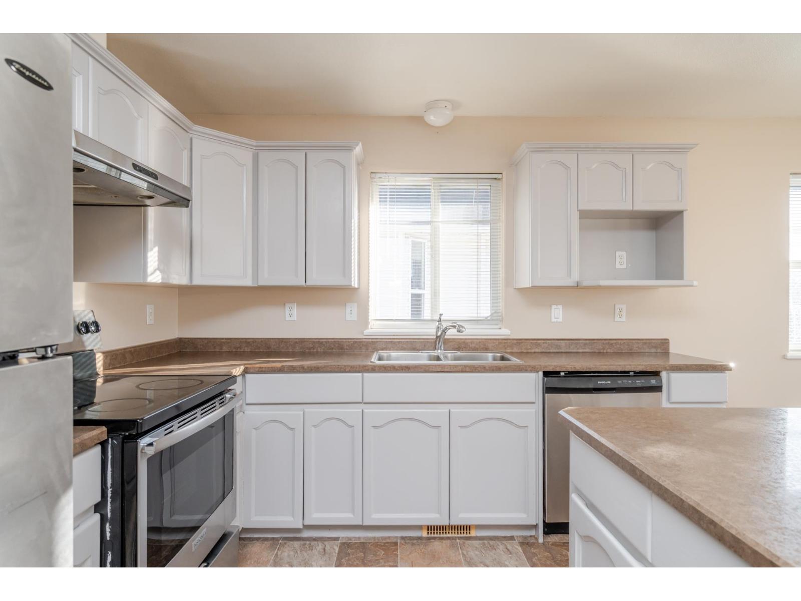 34732 7th Avenue, Abbotsford, British Columbia  V2S 8C4 - Photo 15 - R3114349