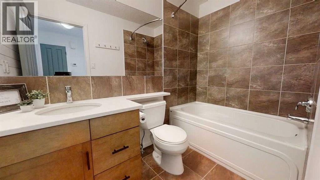 66 Haru Moriyama Road N, Lethbridge, Alberta  T1H 5R6 - Photo 11 - A2289614