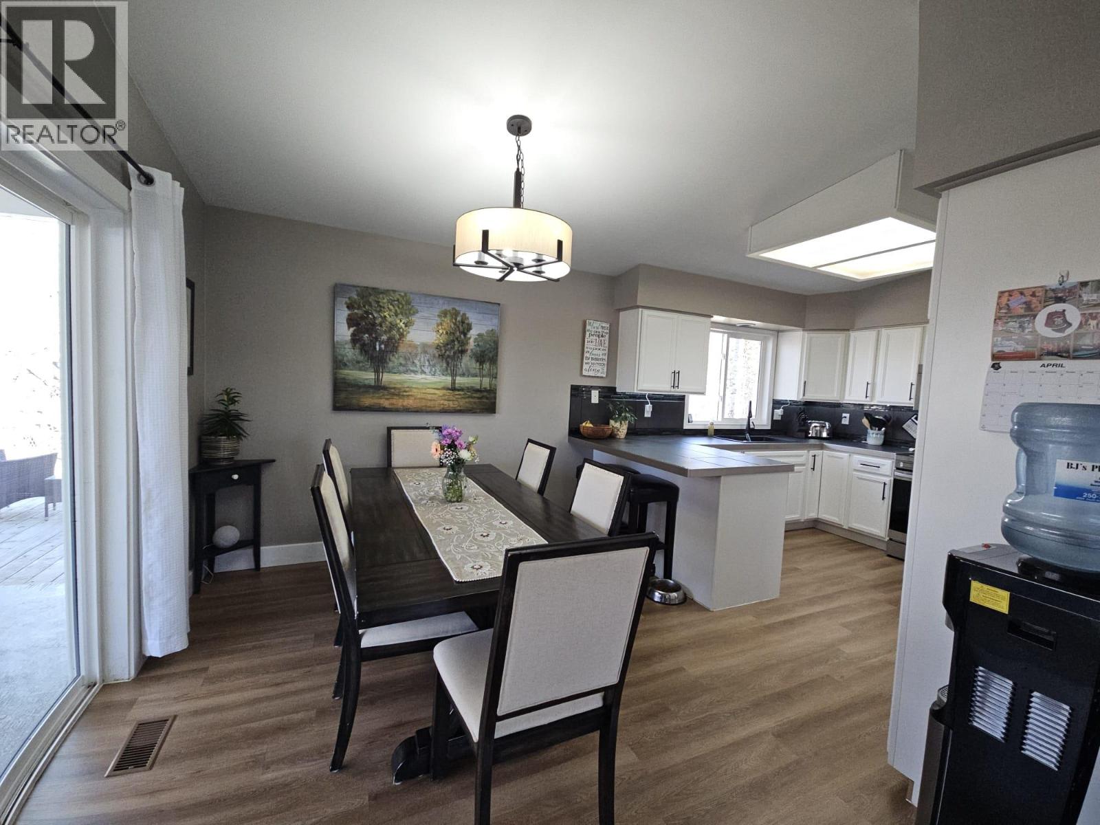 5684 Wabi Estates, Chetwynd, British Columbia  V0C 1J0 - Photo 11 - 10384140