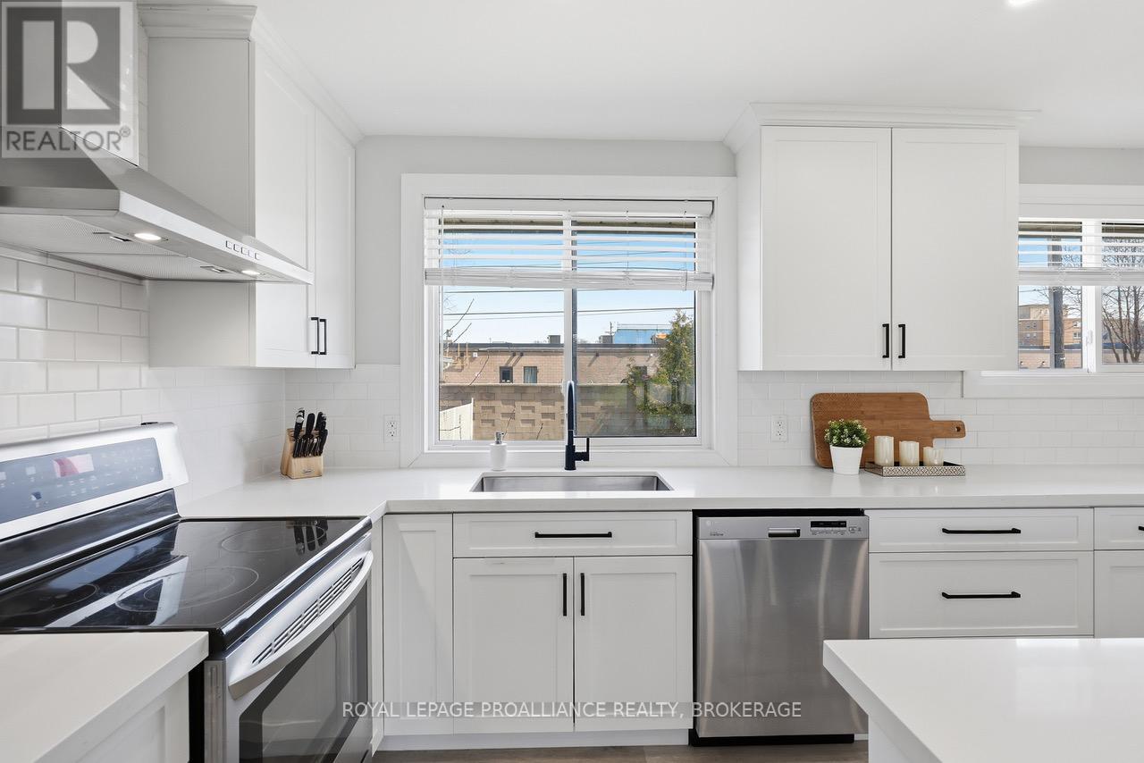 39 Howard Crescent, Kingston, Ontario  K7M 3C7 - Photo 13 - X13035536