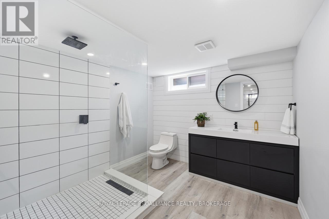 39 Howard Crescent, Kingston, Ontario  K7M 3C7 - Photo 28 - X13035536