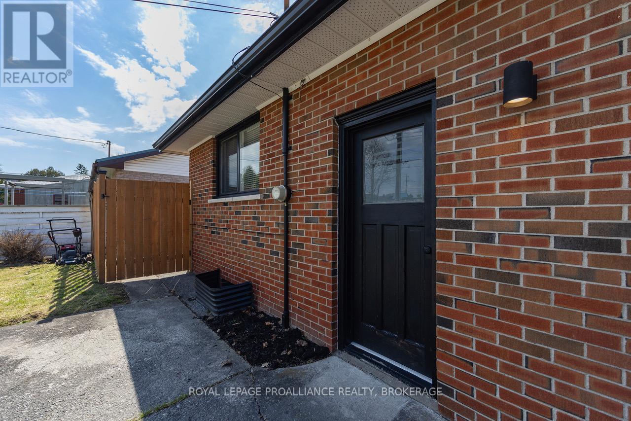 39 Howard Crescent, Kingston, Ontario  K7M 3C7 - Photo 32 - X13035536