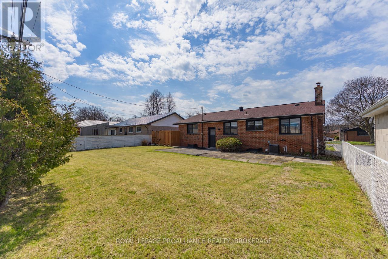 39 Howard Crescent, Kingston, Ontario  K7M 3C7 - Photo 34 - X13035536