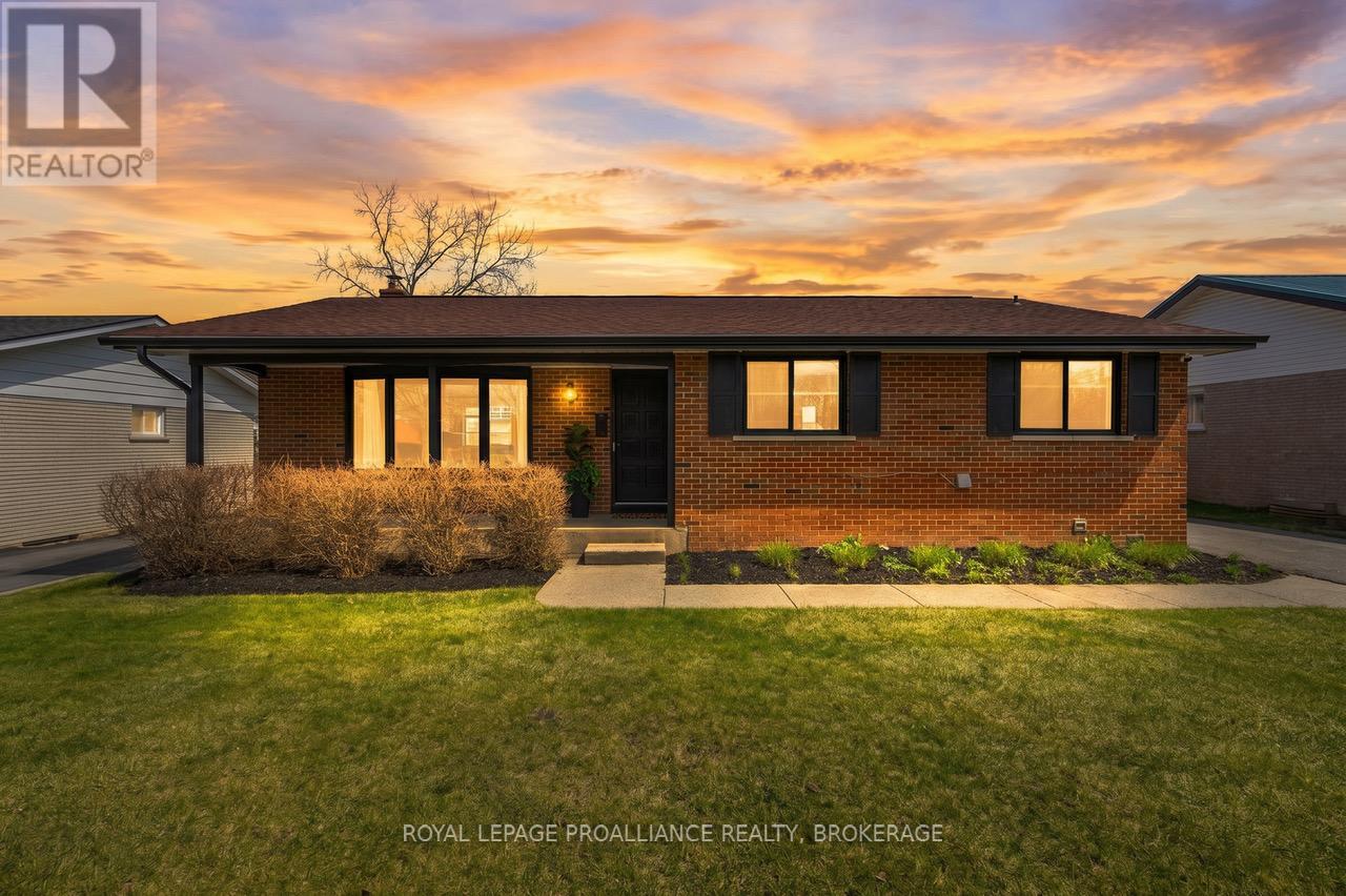 39 Howard Crescent, Kingston, Ontario  K7M 3C7 - Photo 35 - X13035536