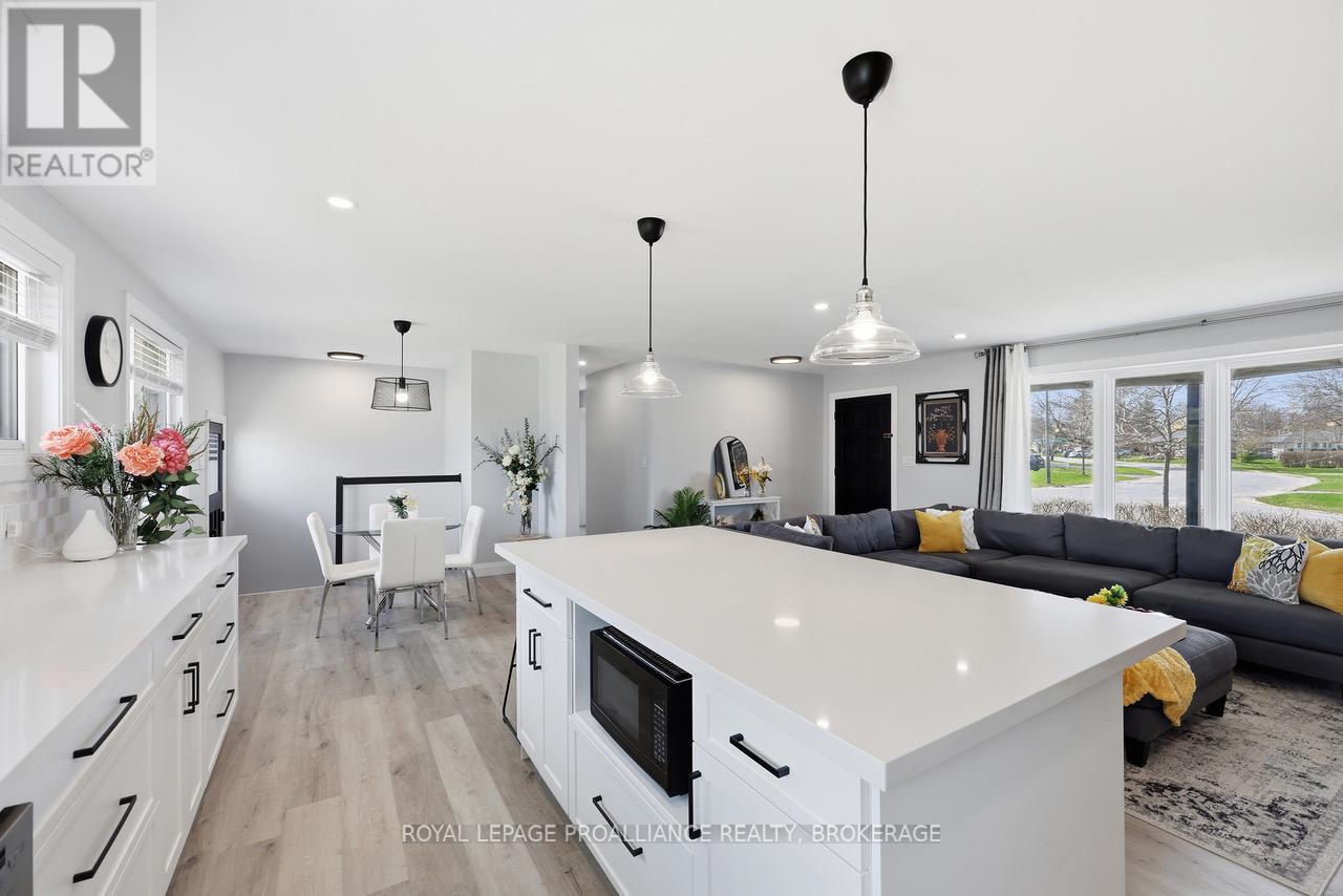 39 Howard Crescent, Kingston, Ontario  K7M 3C7 - Photo 8 - X13035536