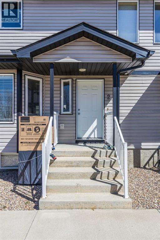 2, 128 3 Street Ne, Redcliff, Alberta  T0J 2P0 - Photo 4 - A2304388