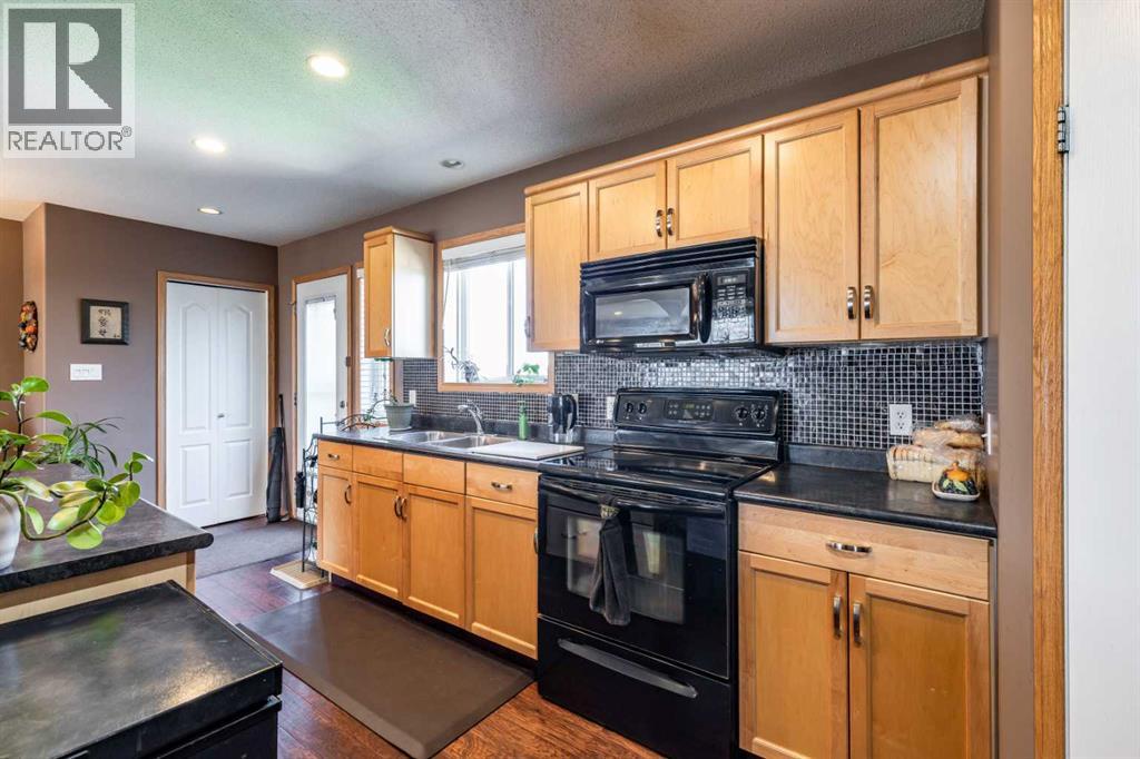 2, 128 3 Street Ne, Redcliff, Alberta  T0J 2P0 - Photo 19 - A2304388