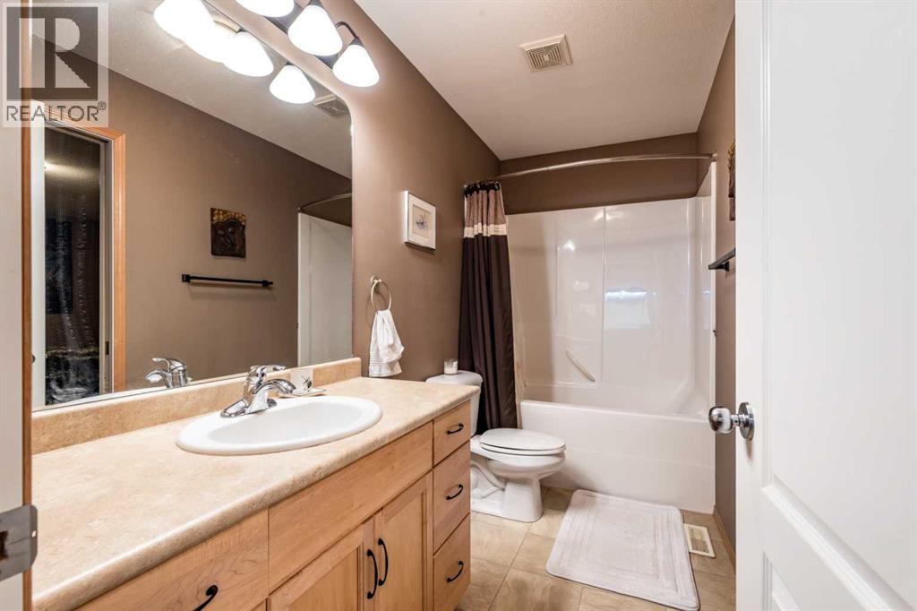 2, 128 3 Street Ne, Redcliff, Alberta  T0J 2P0 - Photo 24 - A2304388