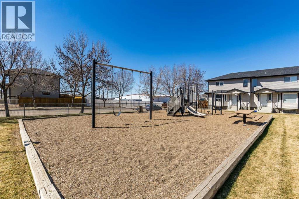 2, 128 3 Street Ne, Redcliff, Alberta  T0J 2P0 - Photo 47 - A2304388