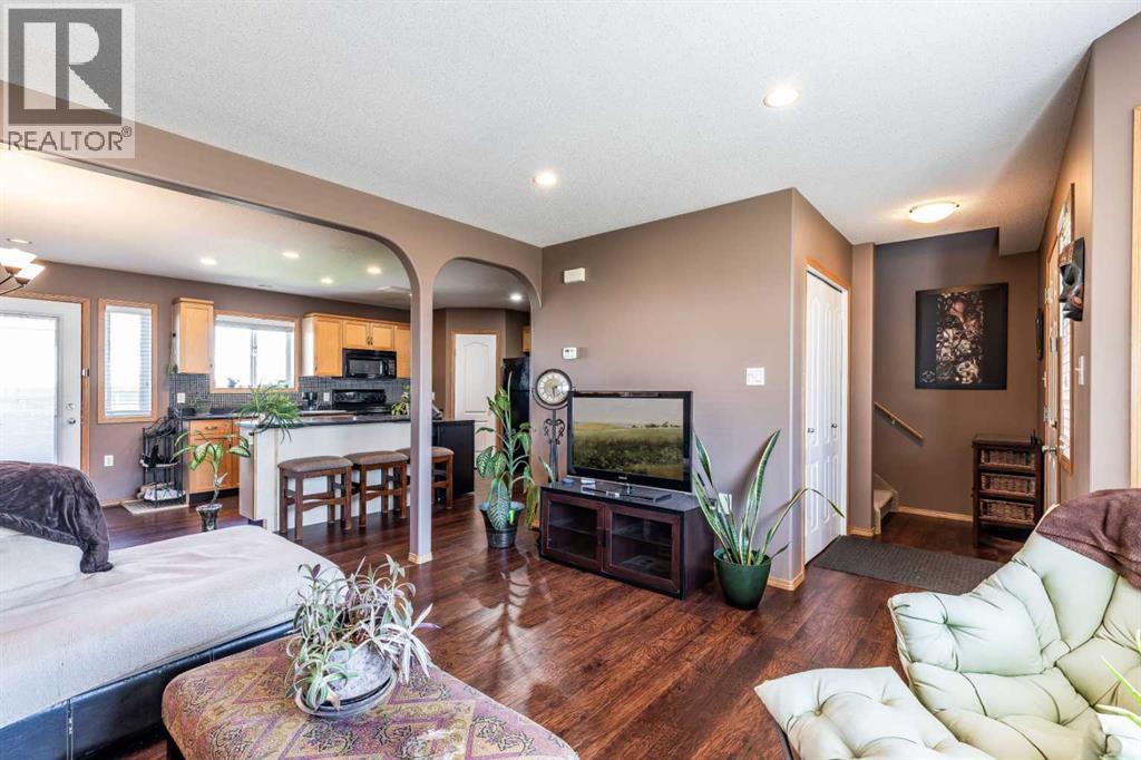 2, 128 3 Street Ne, Redcliff, Alberta  T0J 2P0 - Photo 9 - A2304388