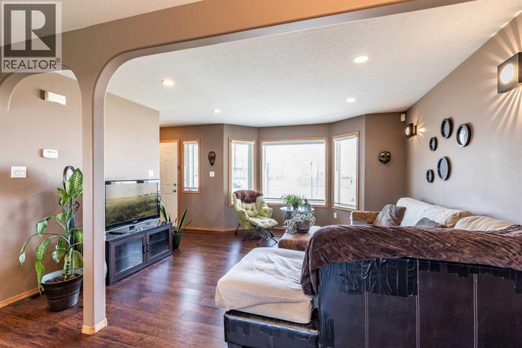 2, 128 3 Street Ne, Redcliff, Alberta  T0J 2P0 - Photo 11 - A2304388